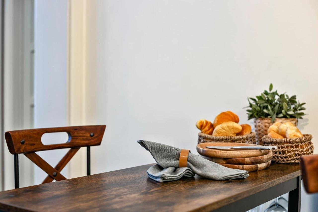 Huswell - Charming Getaway In The Historical City Center Brugge Eksteriør billede