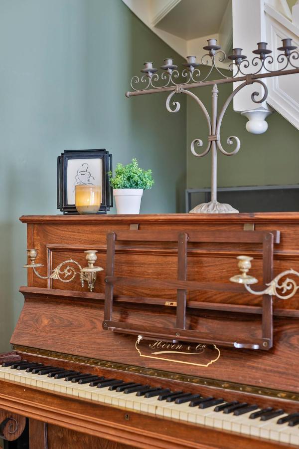 Huswell - Charming Getaway In The Historical City Center Brugge Eksteriør billede